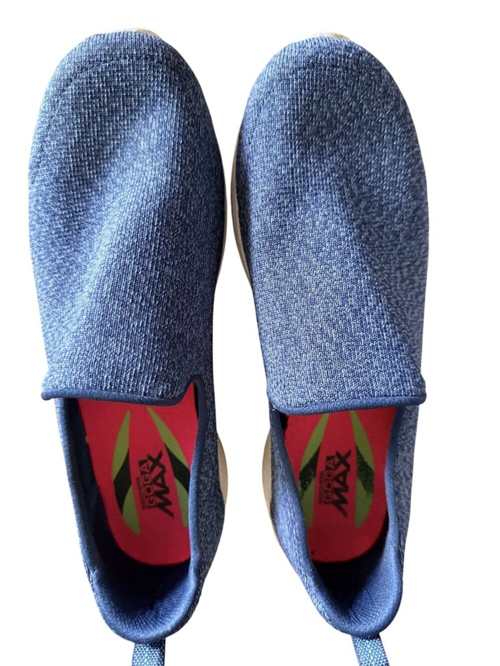 Skechers Womens Blue GoWalk GOGA Max Slip-On Walking Shoes Size 9 Comfortable